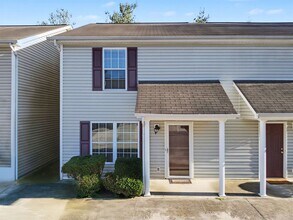 908 Micro Way in Knoxville, TN - Building Photo - Building Photo