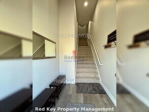 1313 E Adobe Rock Dr in Tooele, UT - Foto de edificio - Building Photo
