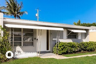 25 Robalo Ct in North Palm Beach, FL - Building Photo