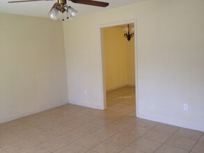 7205 Henderson Dr in Biloxi, MS - Building Photo - Building Photo