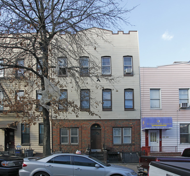 241 Suydam St in Brooklyn, NY - Building Photo - Building Photo