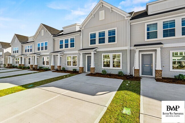 1050 Astoria Dr in Columbia, SC - Building Photo - Building Photo