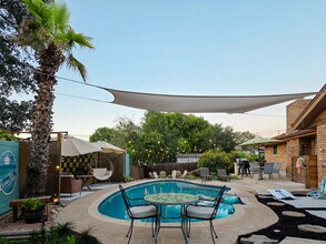 4305 Temple Hill in San Antonio, TX - Building Photo - Building Photo