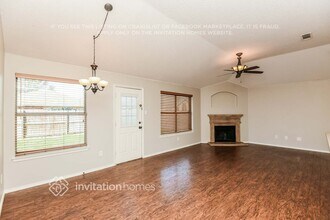 9124 Friendswood Dr in Fort Worth, TX - Foto de edificio - Building Photo