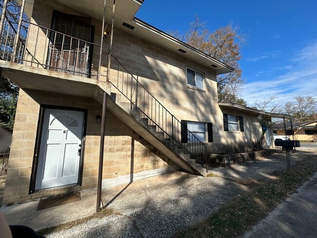 property at 2150 Saxon St