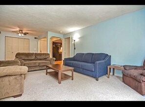 4 Kennedy Ln in Milford, MA - Building Photo - Building Photo