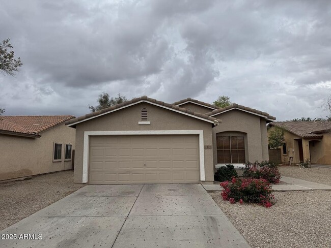 3110 S 100th Ln in Tolleson, AZ - Building Photo - Building Photo
