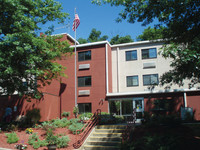 Hillview Terrace Senior Apartments in Vienna, WV - Foto de edificio - Building Photo