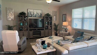 4633 Academic Ln in West Melbourne, FL - Building Photo - Building Photo