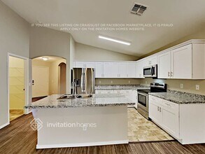 12514 W Hearn Rd in El Mirage, AZ - Building Photo - Building Photo