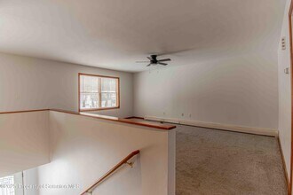 4005-4007 Pond View Dr in South Abington Township, PA - Building Photo - Building Photo