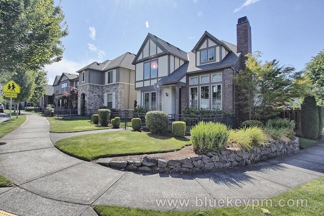 16890 Northwest Milcliff Street in Portland, OR - Building Photo - Building Photo