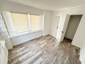 605 S J St in Lake Worth Beach, FL - Building Photo - Building Photo