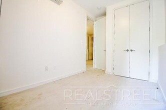 463 E. New York Ave in Brooklyn, NY - Building Photo - Floor Plan