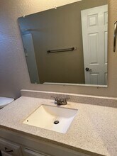 3747 Churn Crk Rd in Redding, CA - Building Photo - Building Photo