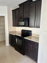 2716 Monticello Way in Kissimmee, FL - Foto de edificio - Building Photo