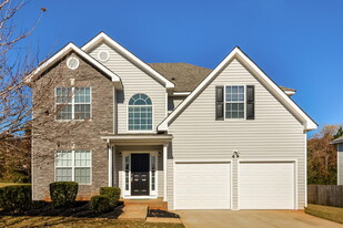 290 Spring Lake Terrace in Covington, GA - Building Photo