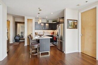 600 12th Ave S, Unit 725 in Nashville, TN - Building Photo - Building Photo