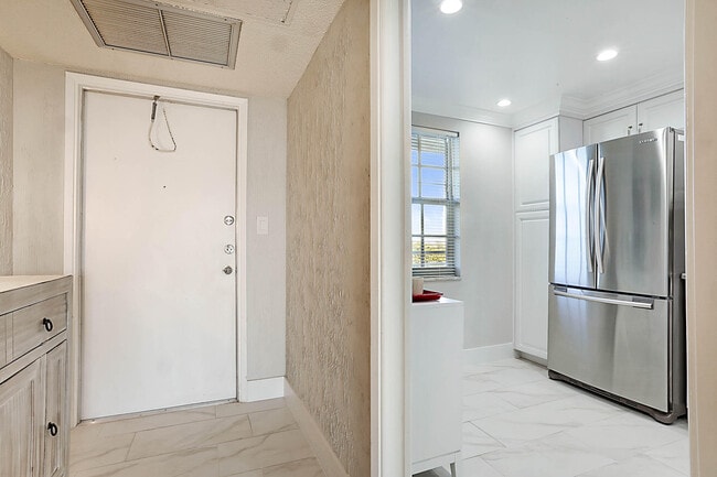 property at 575 Oaks Ln