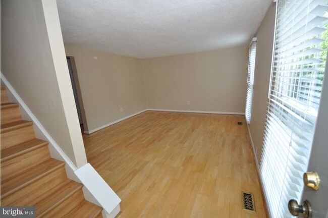7057 Melting Shadows Ln in Columbia, MD - Building Photo - Building Photo