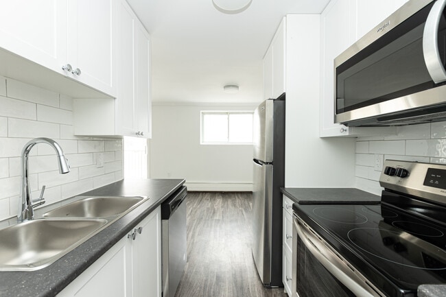 135 Connaught