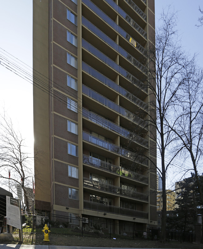 620 Church St in Toronto, ON - Building Photo - Building Photo