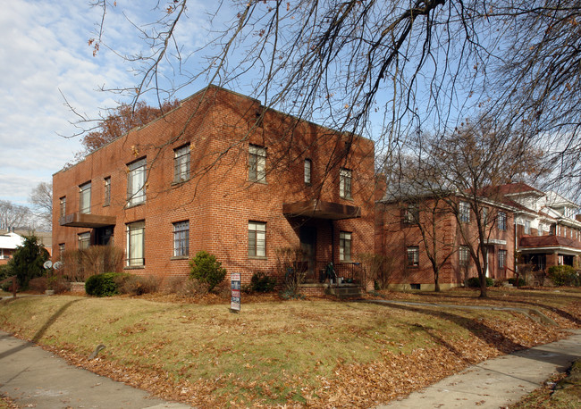 1112 12th St in Huntington, WV - Foto de edificio - Building Photo