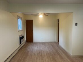 7 Star Ln in Glen Cove, NY - Building Photo - Building Photo