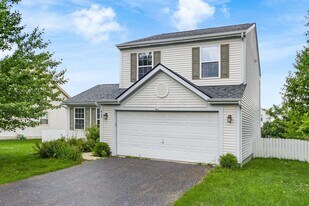 645 Thatch St in Reynoldsburg, OH - Building Photo