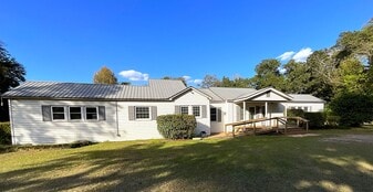 5290 Fort Rd in Greenwood, FL - Building Photo