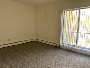 3705 James St in McHenry, IL - Building Photo - Building Photo