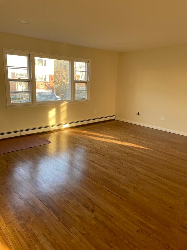 37 Ridge Rd Rentals in Dobbs Ferry, NY