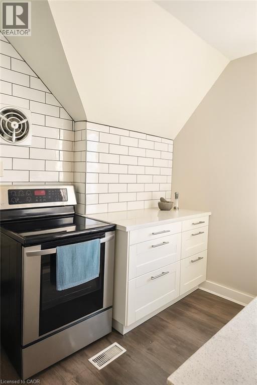 63 Henry St in Cambridge, ON - Building Photo - Building Photo