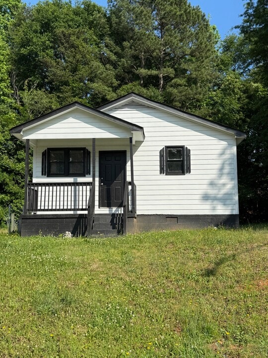 115 Terrace Dr in Bessemer City, NC - Building Photo