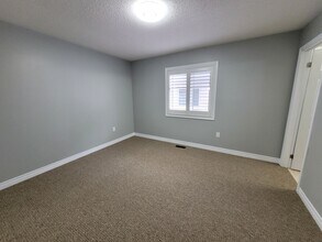 5150 Doubletree Dr in Mississauga, ON - Building Photo - Building Photo