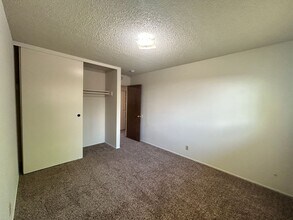 6421 San Stefano St in Citrus Heights, CA - Foto de edificio - Building Photo