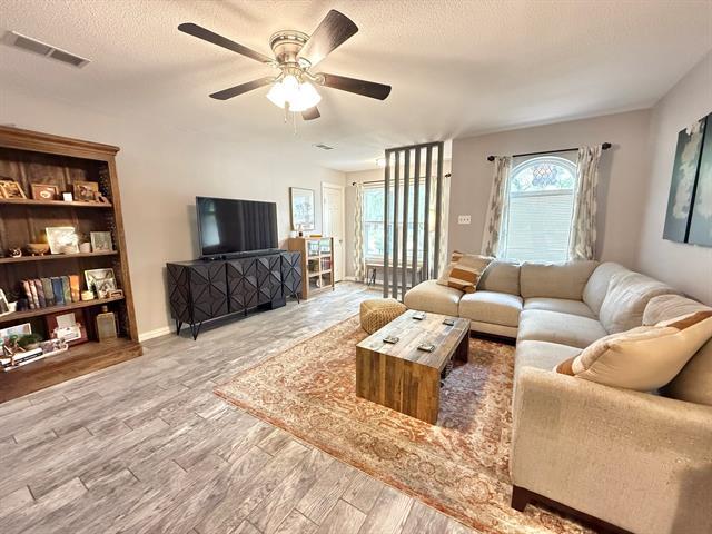 157 Sheri Ln in Hurst, TX - Building Photo - Building Photo