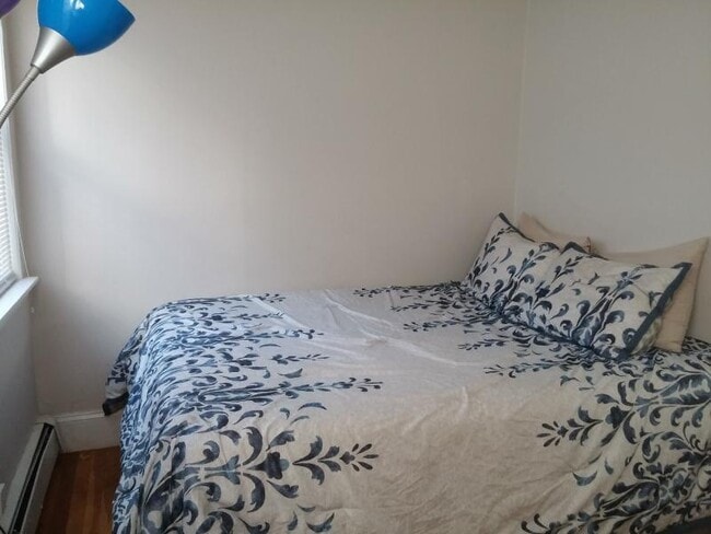 1000 Memorial Dr, Unit L in Cambridge, MA - Foto de edificio - Building Photo