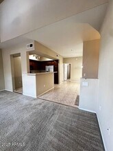 16825 N 14th St in Phoenix, AZ - Foto de edificio - Building Photo