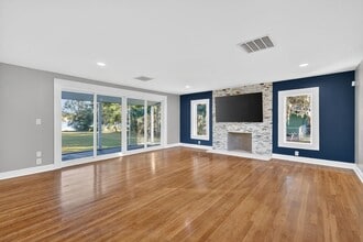 15821 Wilson Parrish Rd in Umatilla, FL - Building Photo - Building Photo