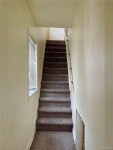 626 Stewart Ave in New Hyde Park, NY - Building Photo - Building Photo