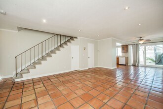 21204 Sailors Bay Ln in Huntington Beach, CA - Building Photo - Building Photo