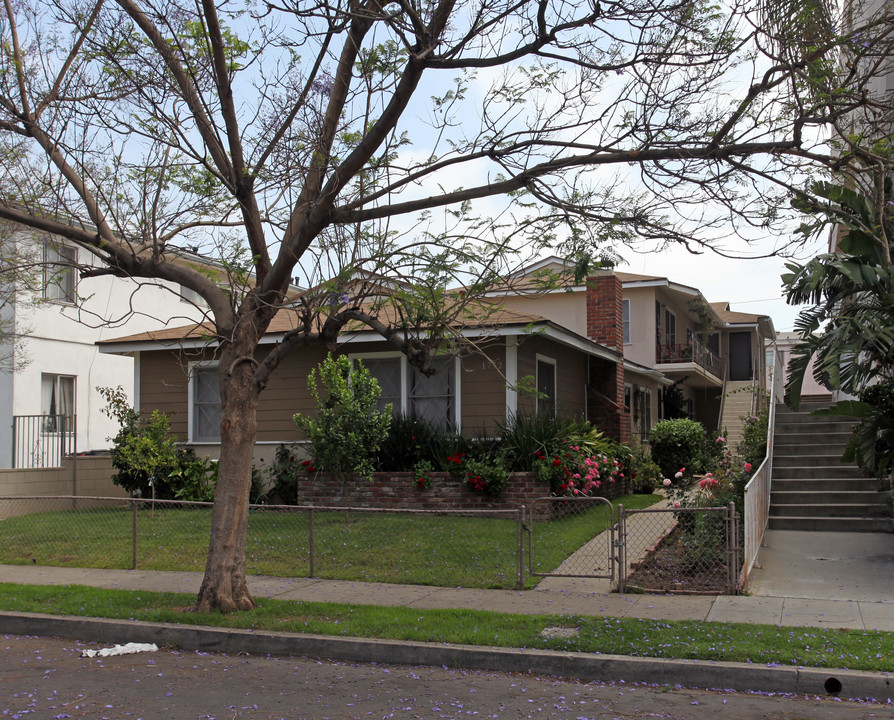 1712 Barry Ave in Los Angeles, CA - Building Photo