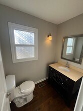 2212 E Queens Way in Bloomington, IN - Building Photo - Building Photo