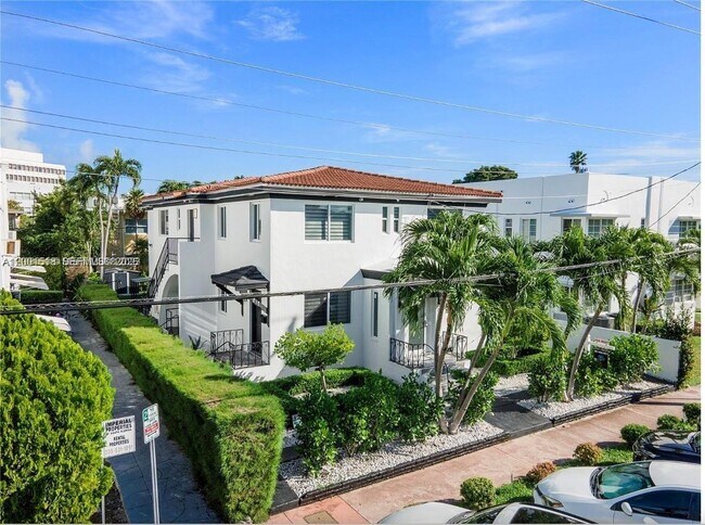 property at 817 W 39th St