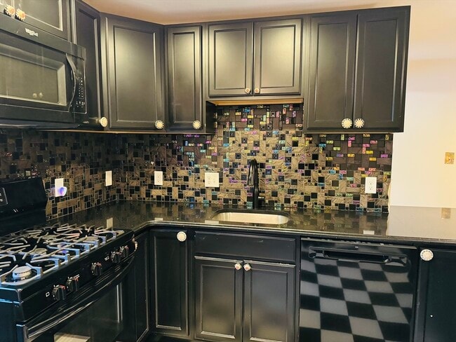 125 Essex St in Salem, MA - Building Photo - Building Photo