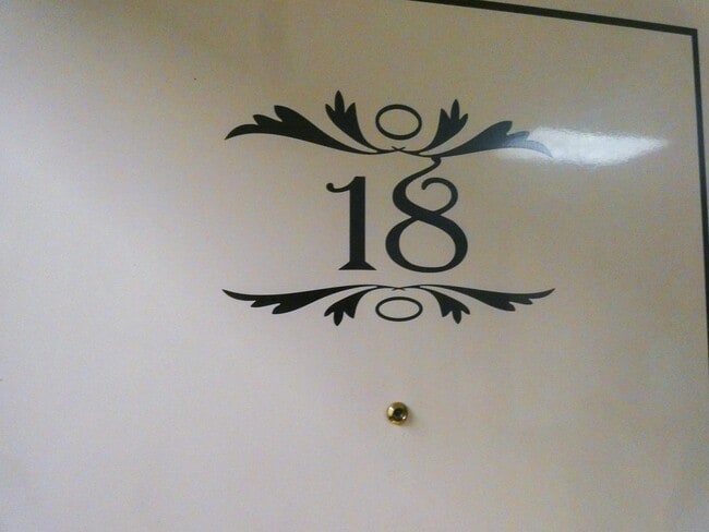 15 E Main St in Platteville, WI - Building Photo - Building Photo