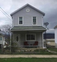 382 E Grove St in Nanticoke, PA - Building Photo