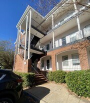 107 Westover Ave in Norfolk, VA - Building Photo
