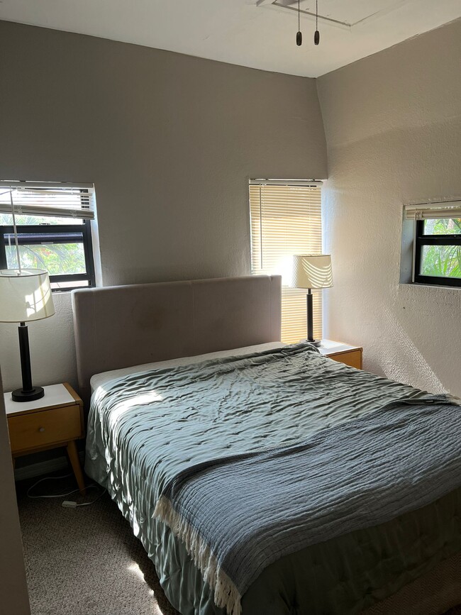 823 NE 19th Ave, Unit 3 in Fort Lauderdale, FL - Building Photo - Building Photo